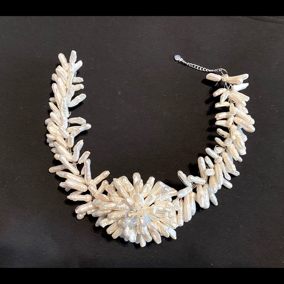 NWT Breathtaking necklace & brooch combo - Picture 4 of 11